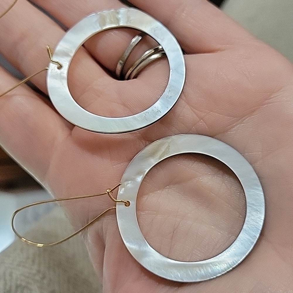 ABALONE RING DROP EARRINGS - Picture 8 of 8